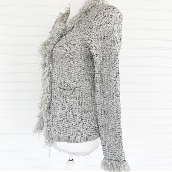 Shaggy gray sweater Size Small - Picture 2 of 10